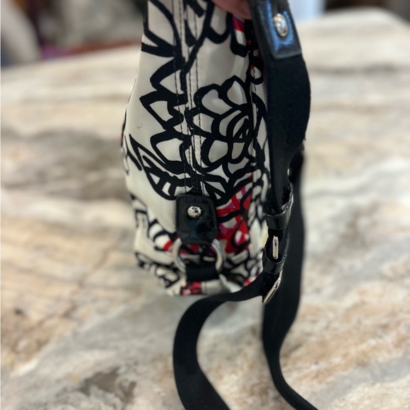 Rare Coach Kyra poppy messenger bag. - Picture 8 of 9